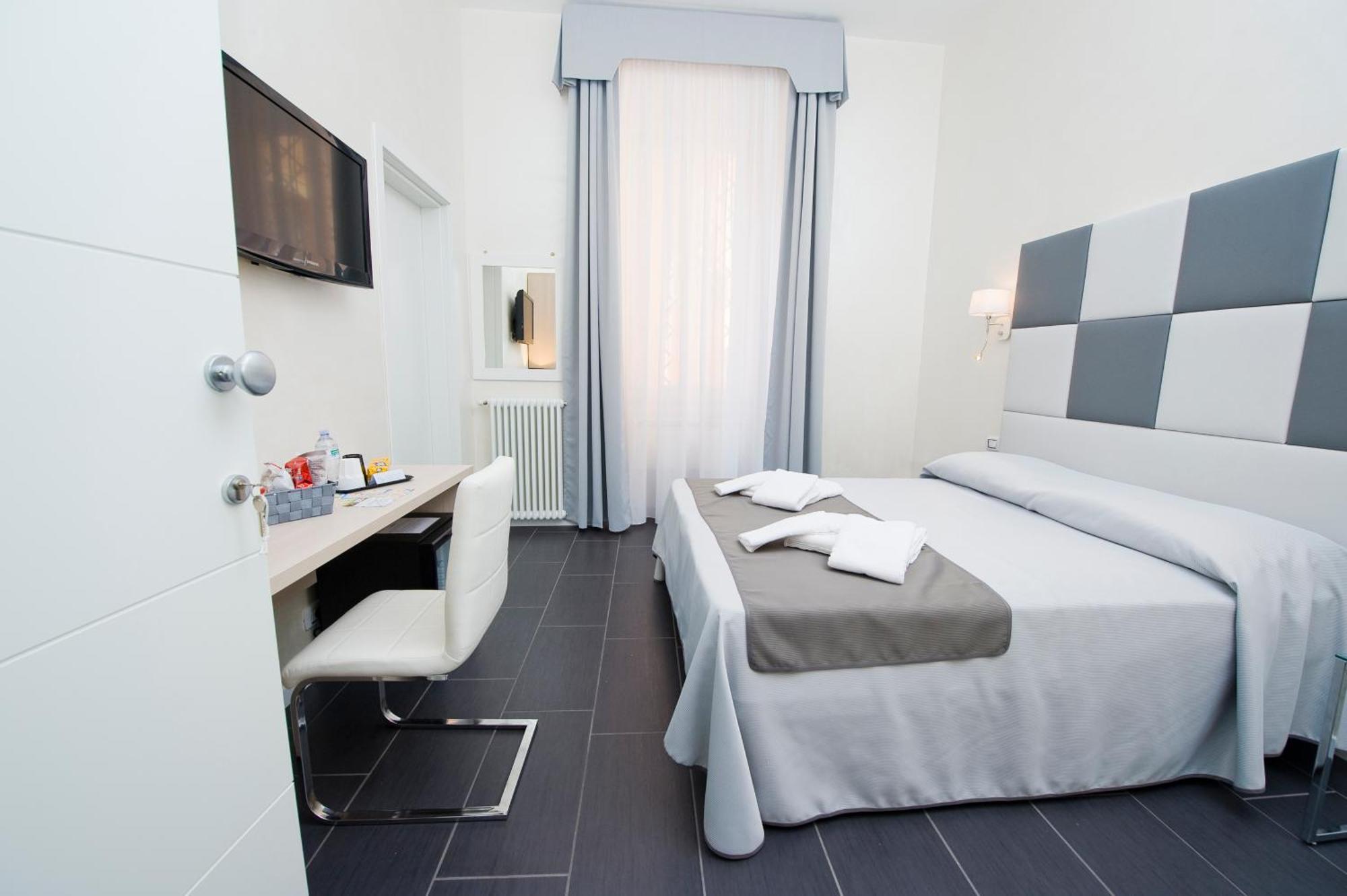 Grey&White Hotel Rome Bilik gambar