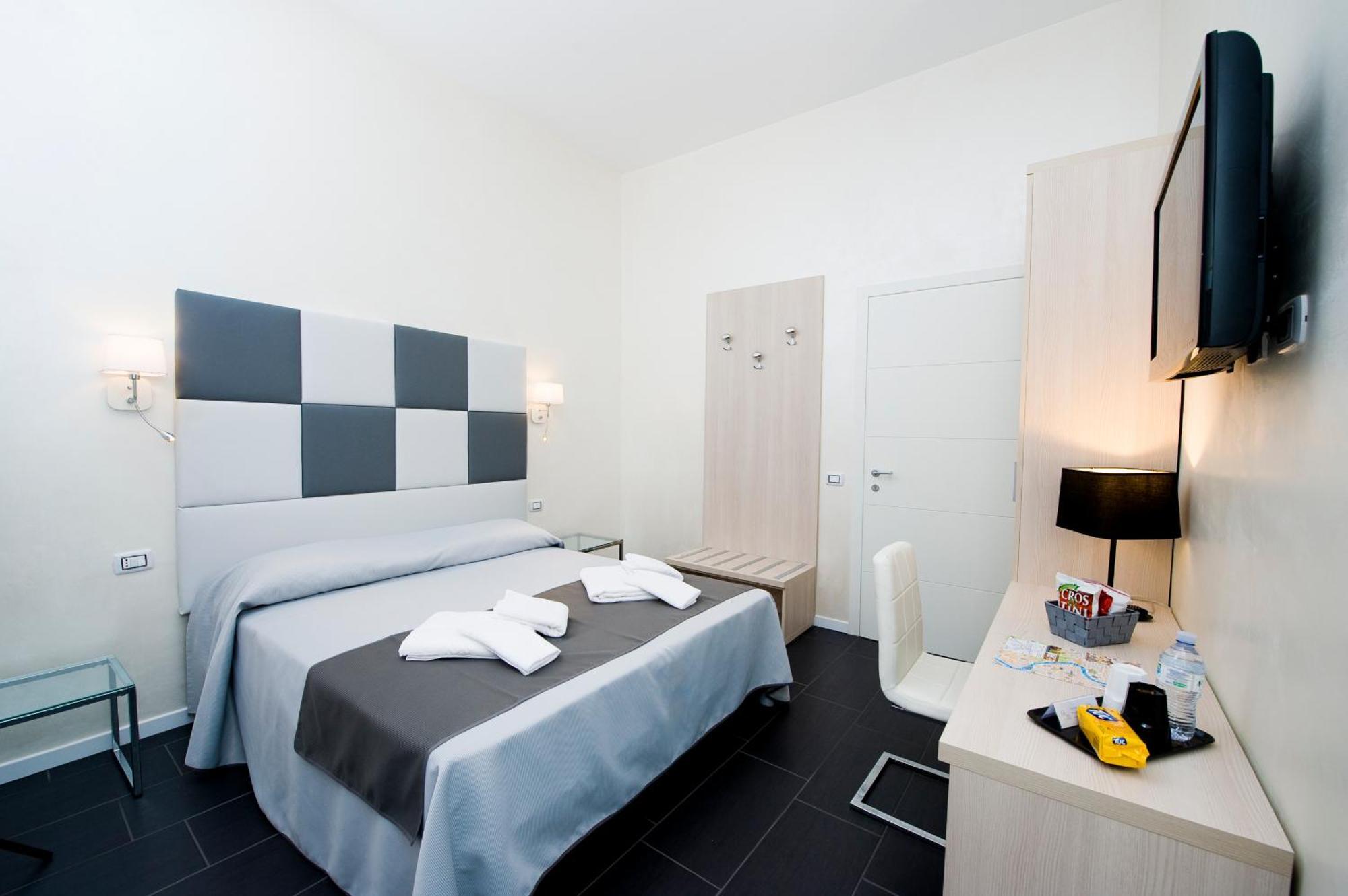 Grey&White Hotel Rome Bilik gambar