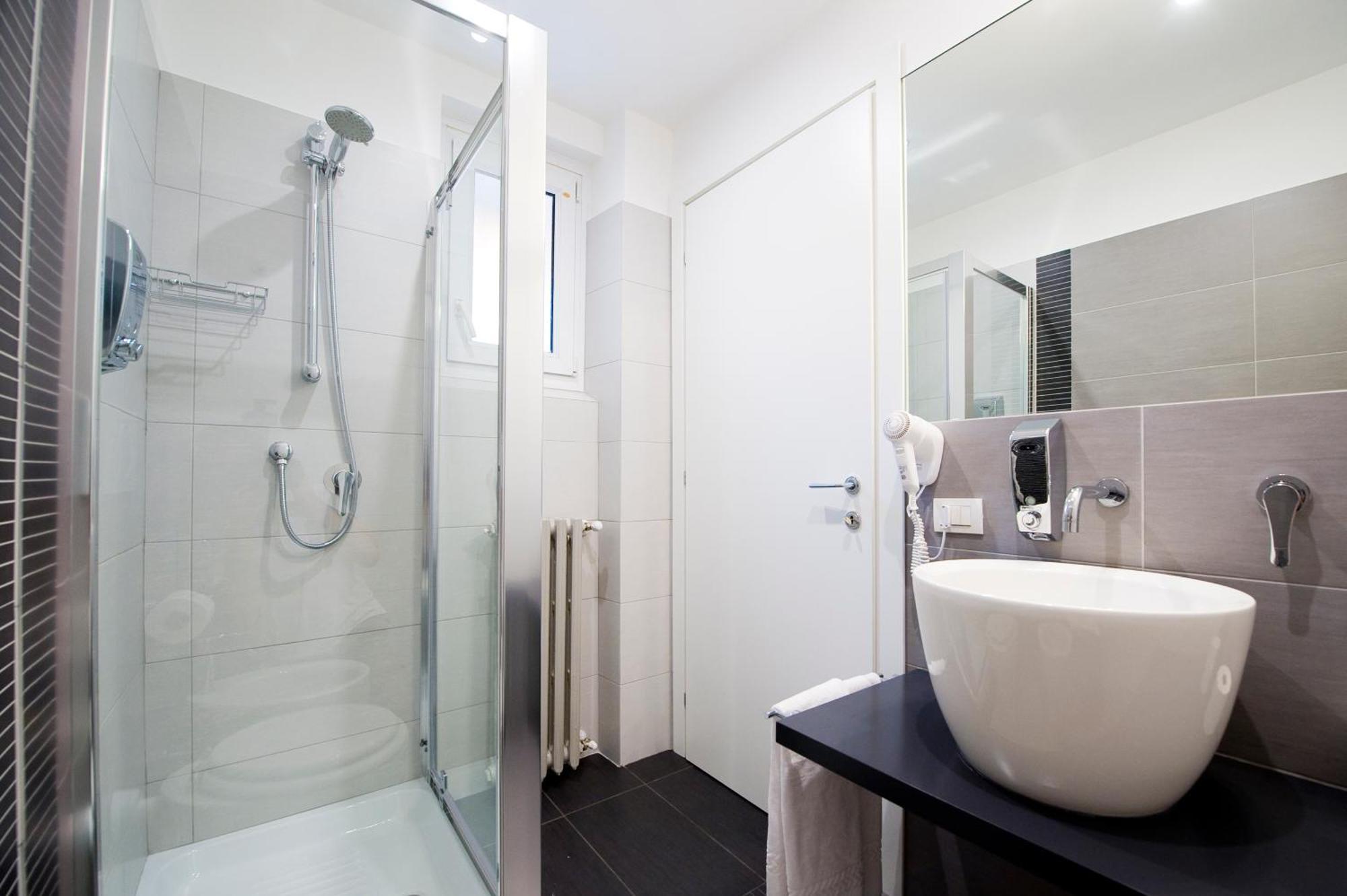 Grey&White Hotel Rome Bilik gambar