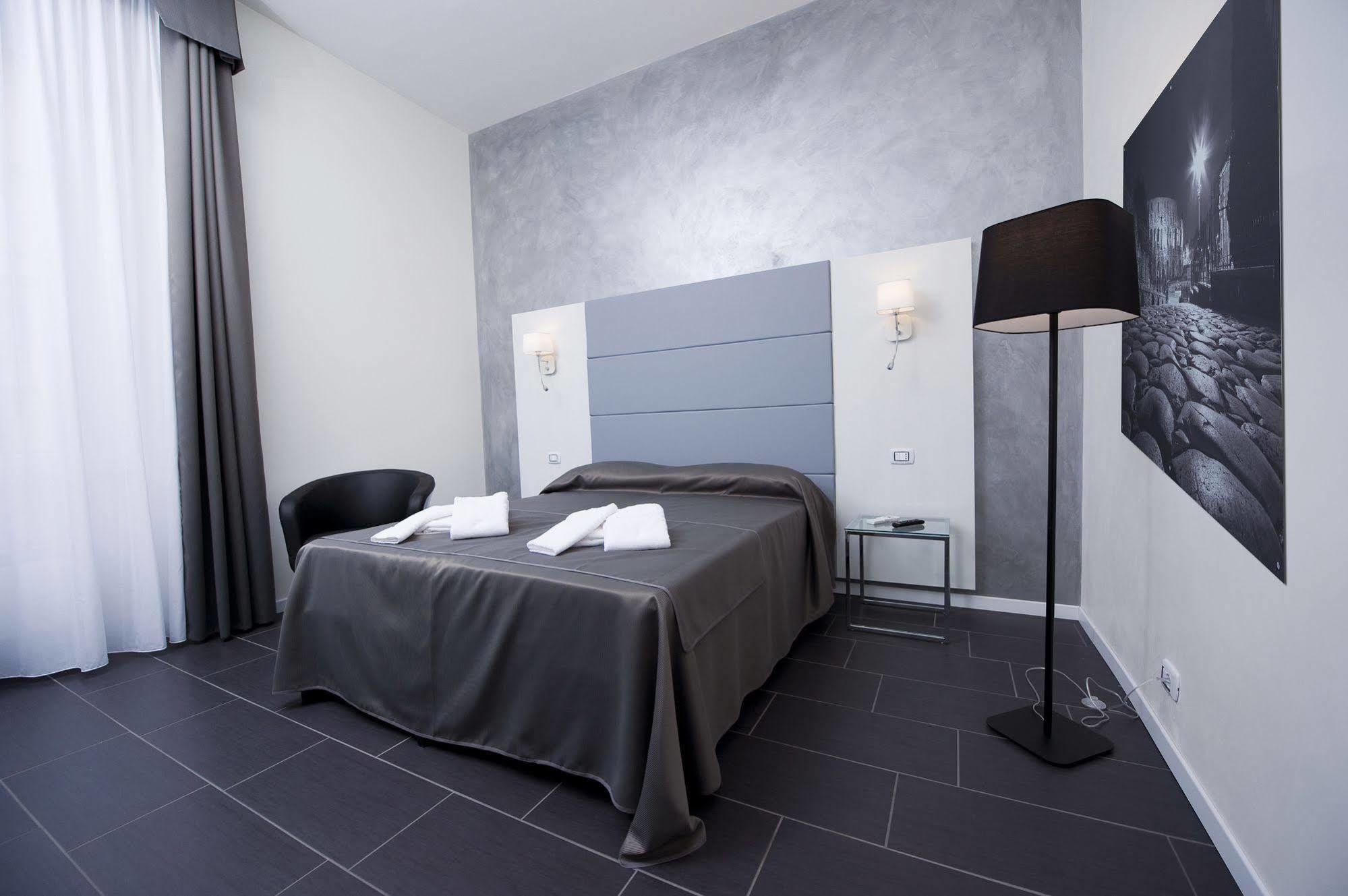 Grey&White Hotel Rome Luaran gambar